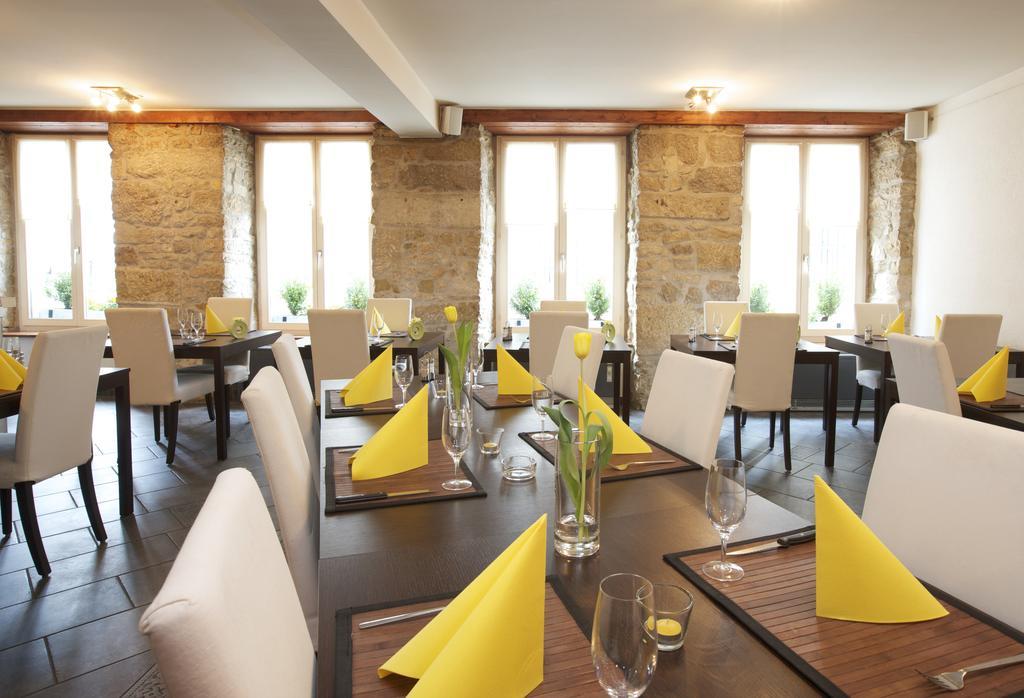 Hotel-Restaurant Le Lion D'Or Porrentruy Esterno foto